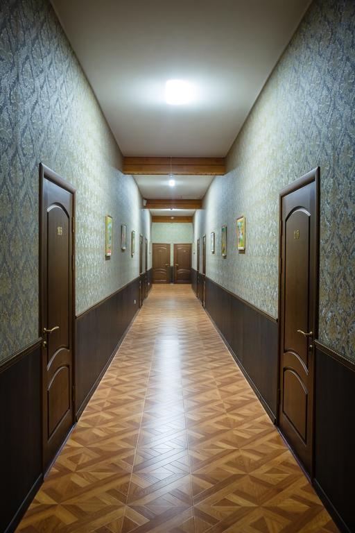 Guest House Chalet Тараз Экстерьер фото
